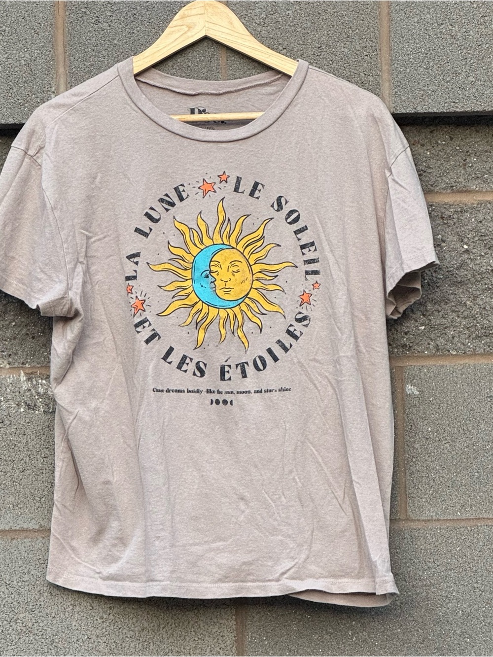 Women’s Doe Sun & Moon Graphic T-Shirt 2X
